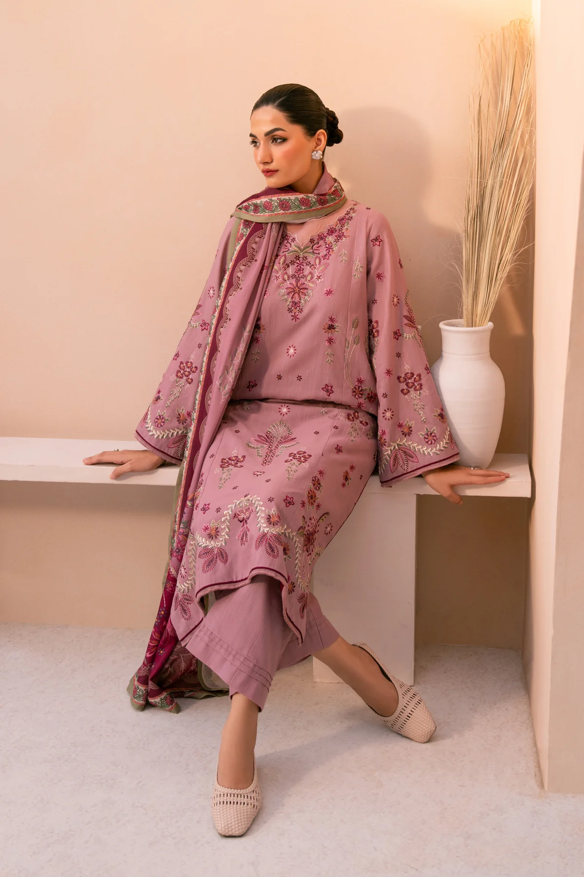 DANEEN - Image 7