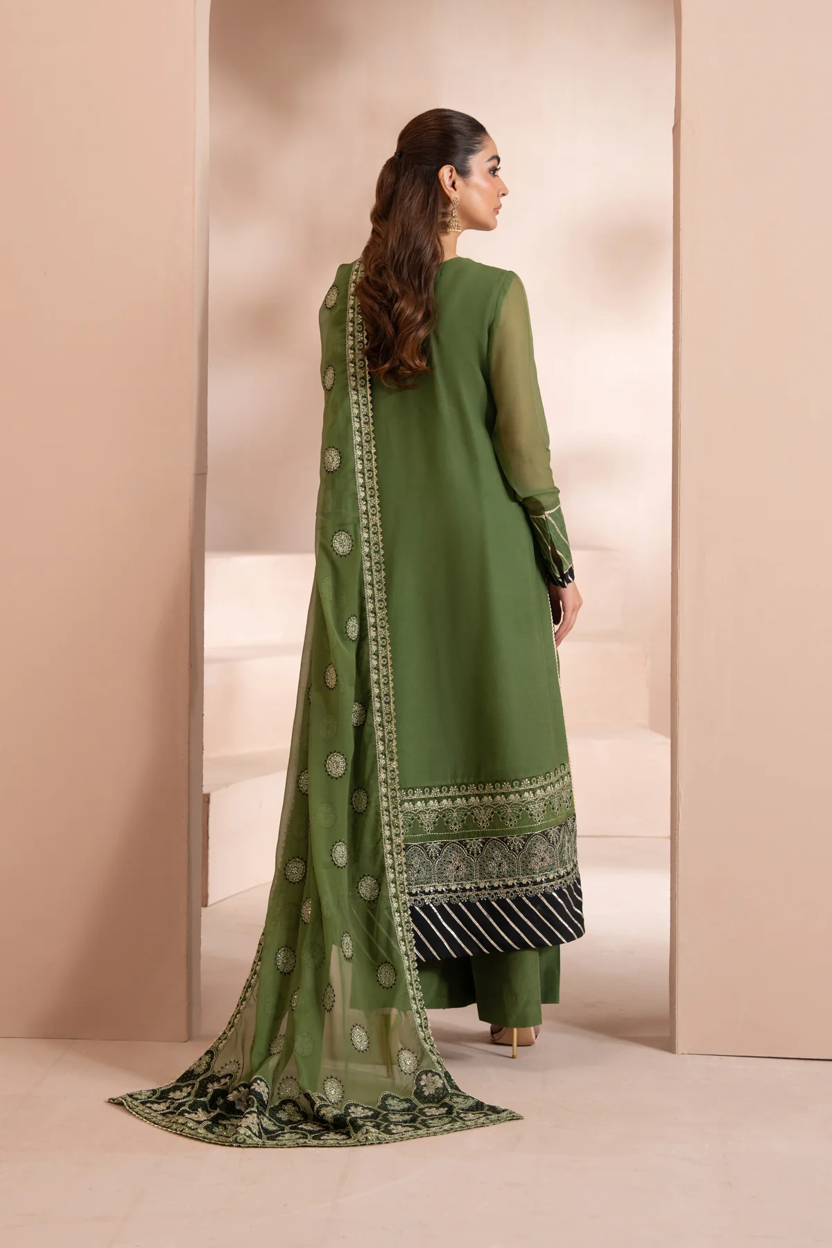 NEESHA - Image 4