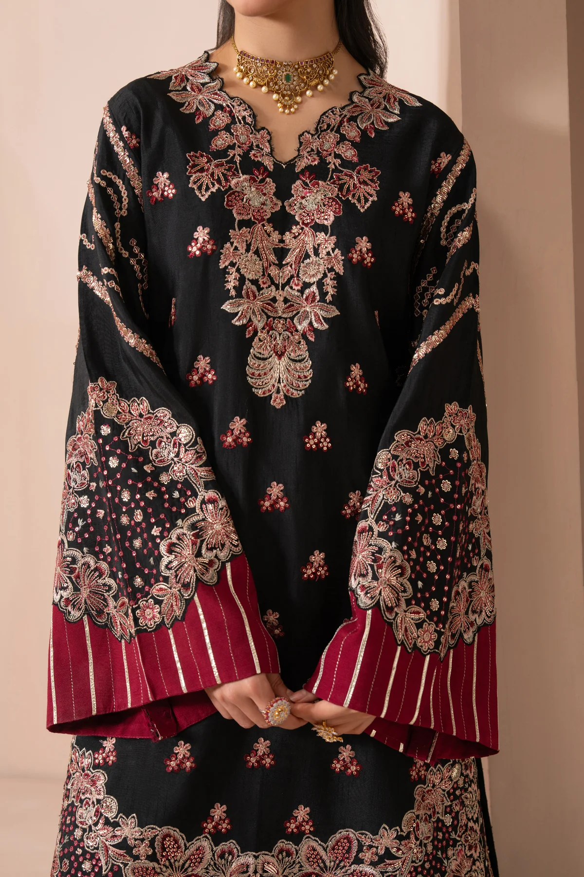 RUVINA - Image 5