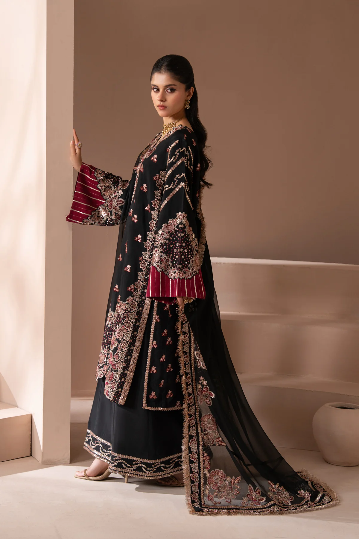 RUVINA - Image 7