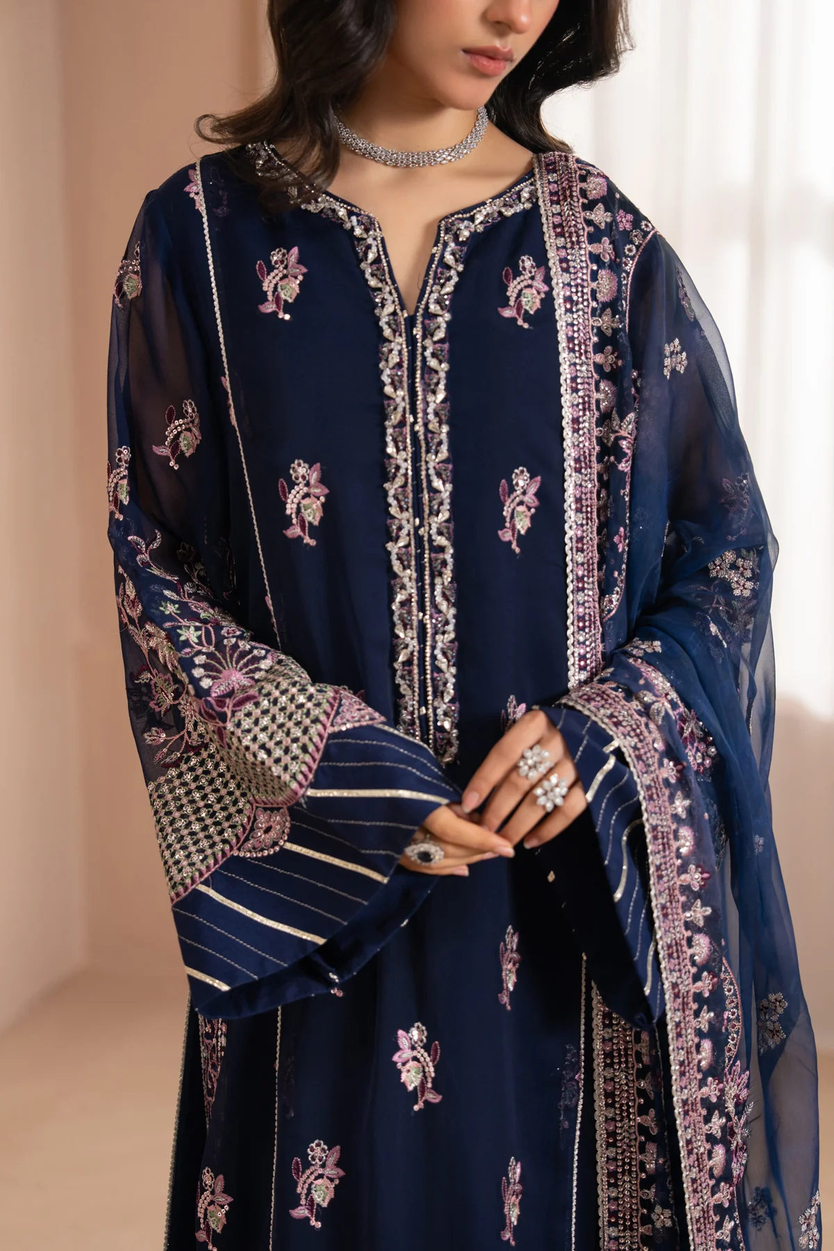 SELINEH - Image 5