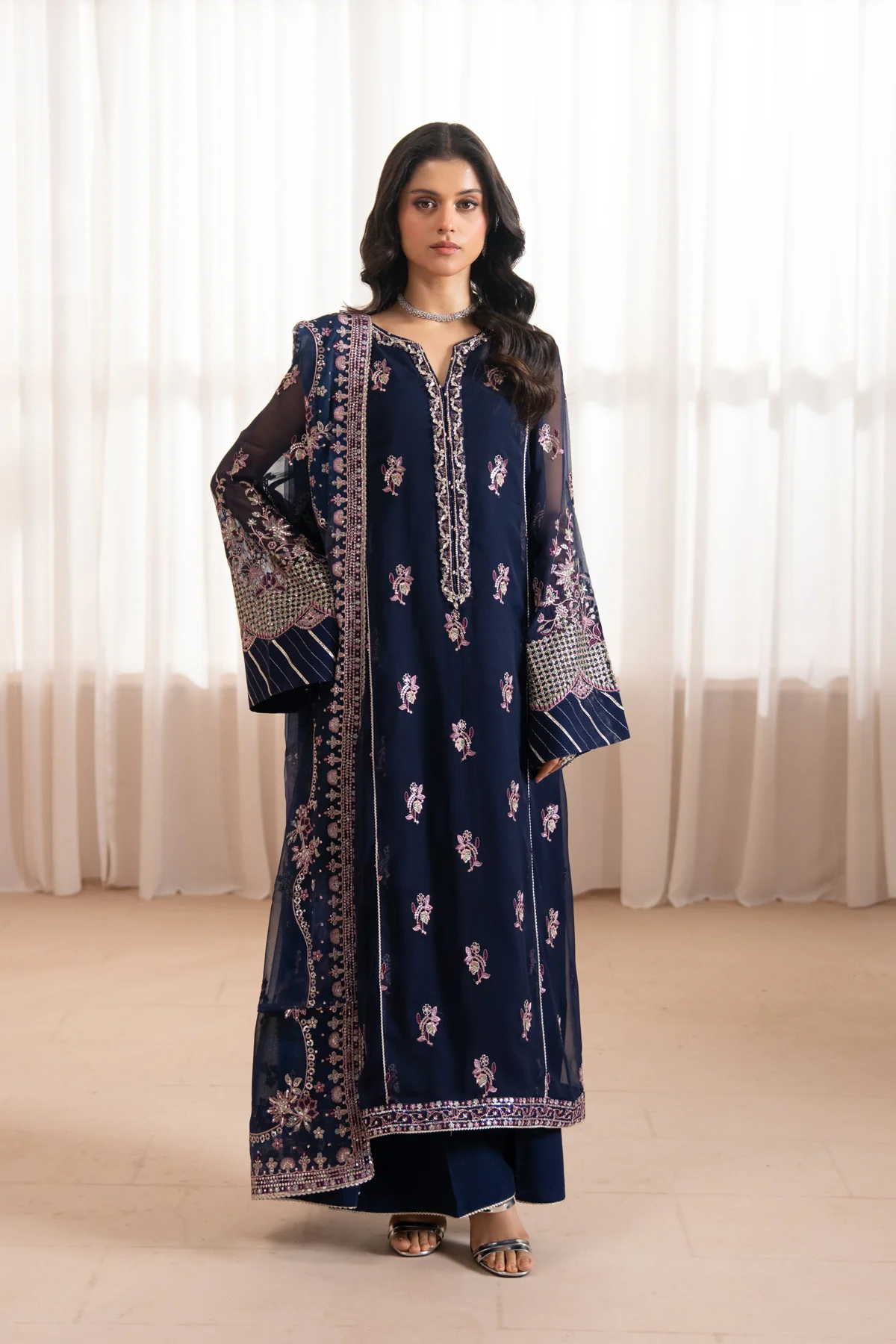 SELINEH - Image 6