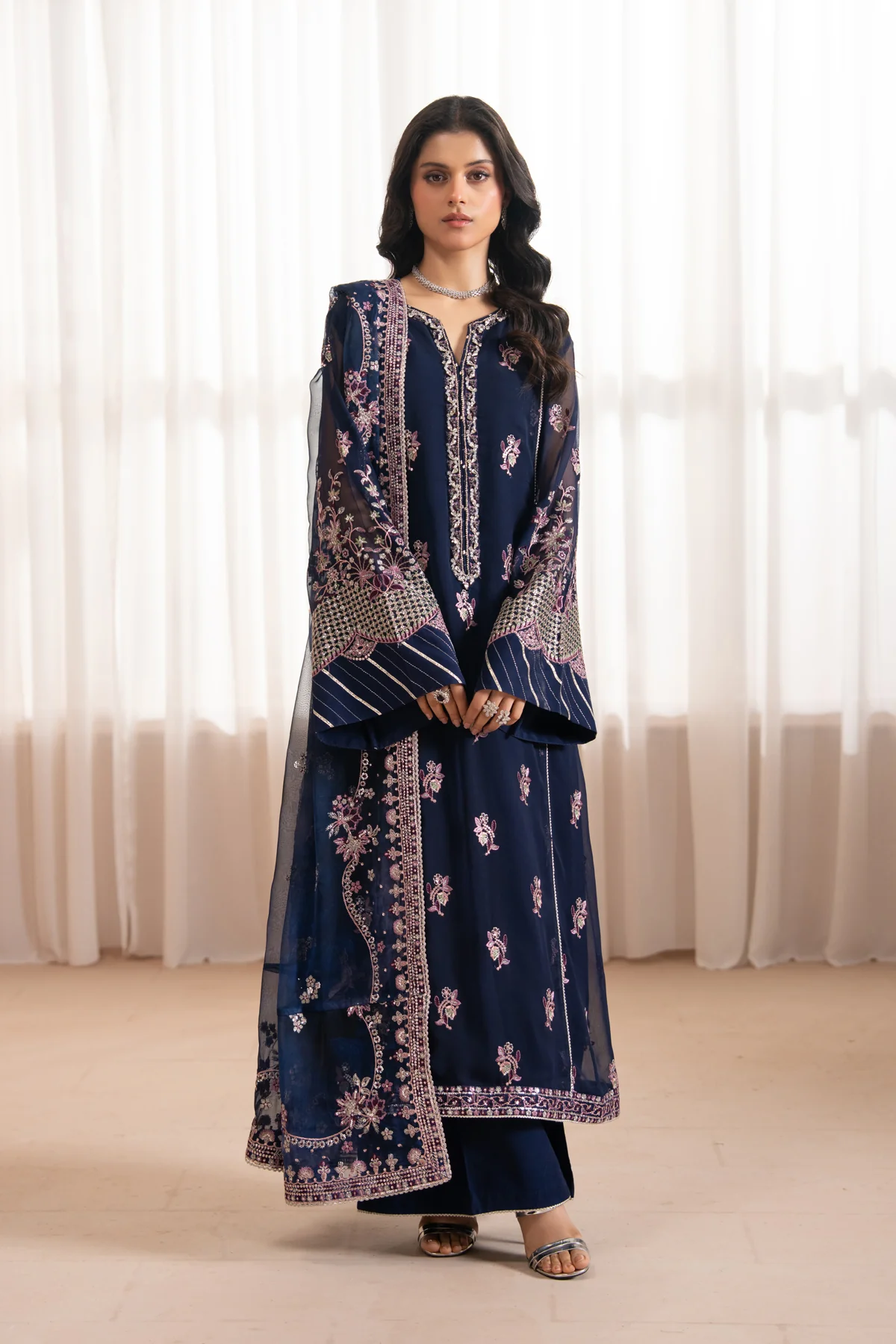 SELINEH - Image 8